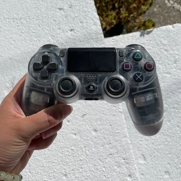 Pre-Owned Sony PS4 Controller - Picture 6 of 7